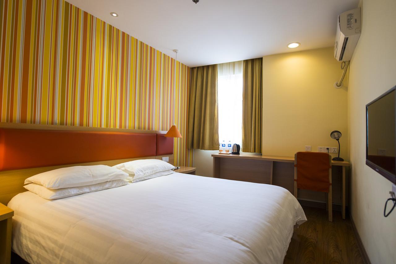 Home Inn Dalian Development Zone Light Railway Station Bagian luar foto